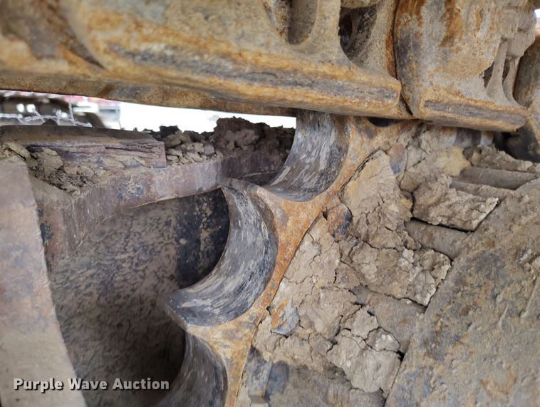 image for item DV6730 2018 Komatsu PC240LC-11 excavator