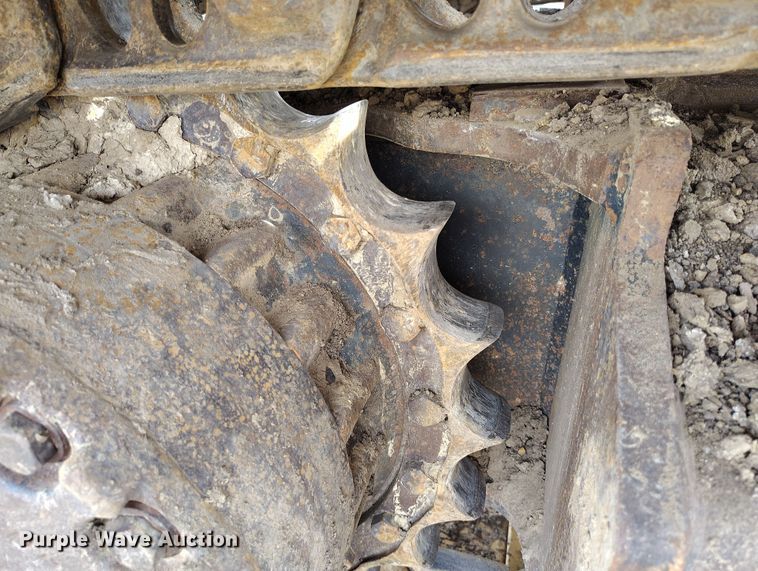 image for item DV6730 2018 Komatsu PC240LC-11 excavator