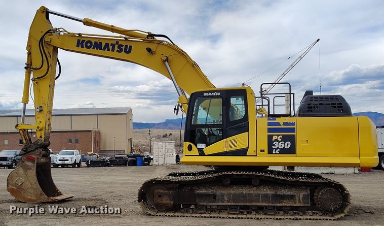 image for item DV6731 2018 Komatsu PC360LC-11 excavator