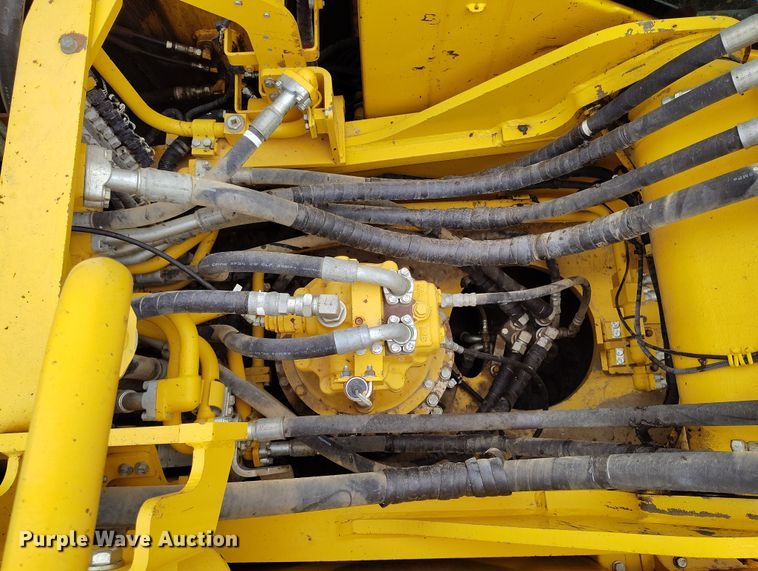 image for item DV6731 2018 Komatsu PC360LC-11 excavator