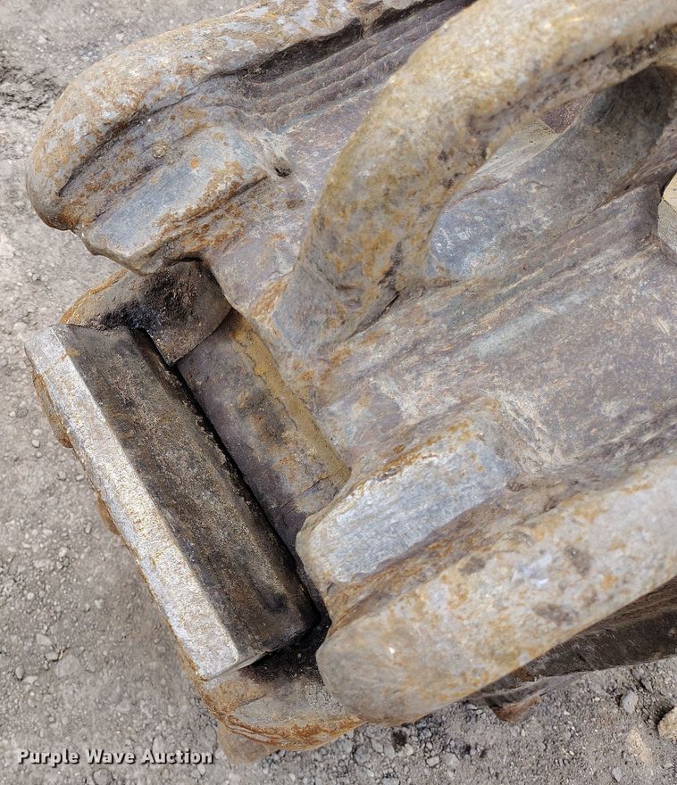 image for item DV6731 2018 Komatsu PC360LC-11 excavator