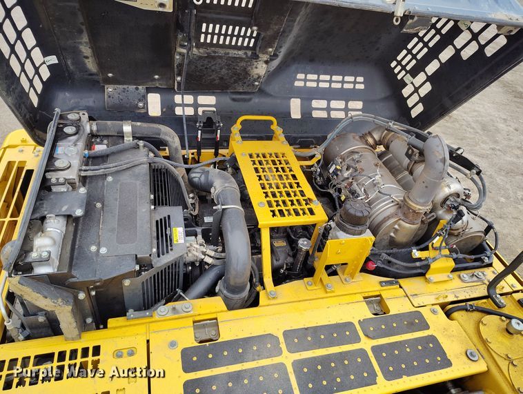 image for item DV6731 2018 Komatsu PC360LC-11 excavator