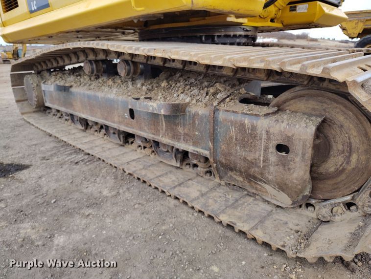 image for item DV6731 2018 Komatsu PC360LC-11 excavator
