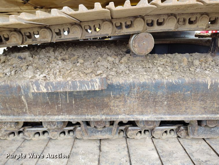 image for item DV6731 2018 Komatsu PC360LC-11 excavator