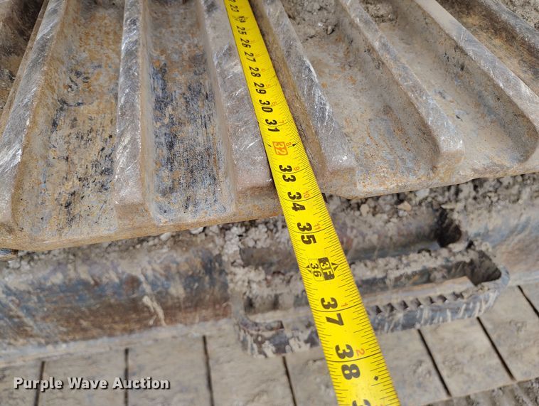 image for item DV6731 2018 Komatsu PC360LC-11 excavator