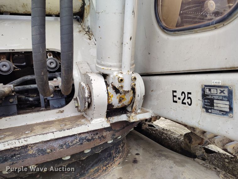 image for item DV6732 2001 Link-Belt 330LX excavator