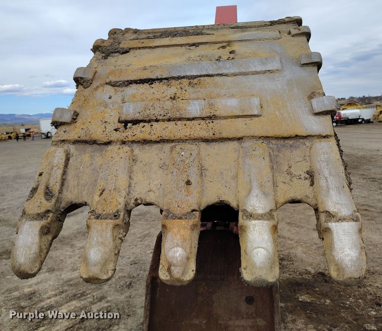 image for item DV6732 2001 Link-Belt 330LX excavator