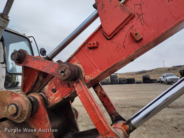 image for item DV6732 2001 Link-Belt 330LX excavator