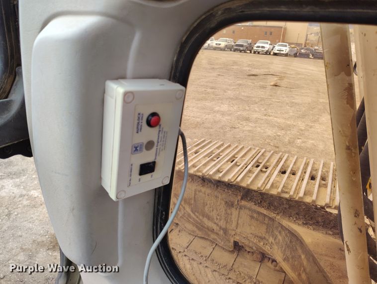 image for item DV6732 2001 Link-Belt 330LX excavator