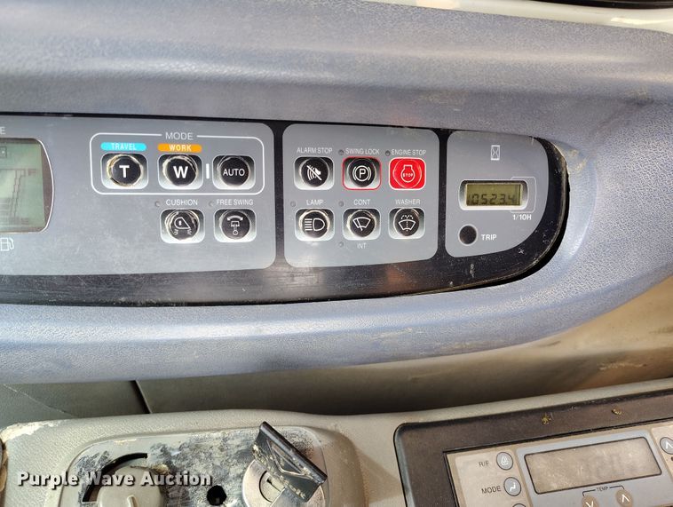 image for item DV6732 2001 Link-Belt 330LX excavator