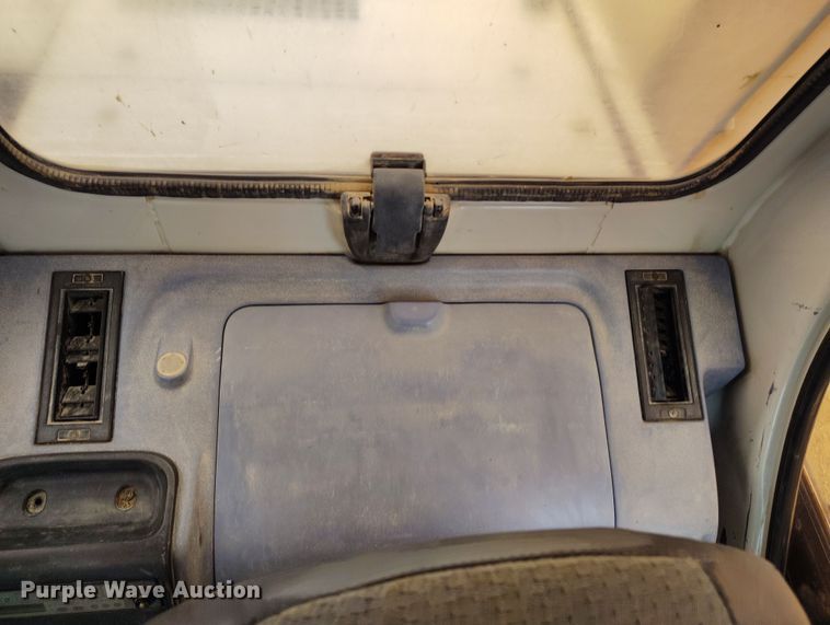 image for item DV6732 2001 Link-Belt 330LX excavator