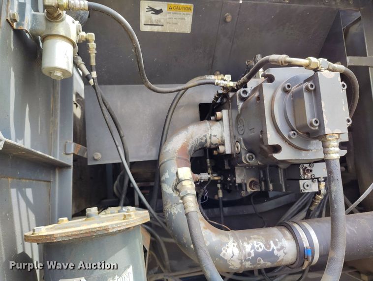 image for item DV6732 2001 Link-Belt 330LX excavator