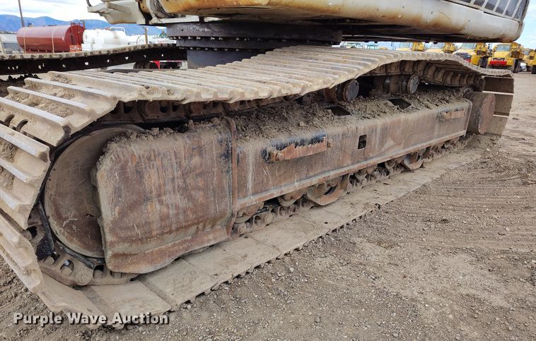 image for item DV6732 2001 Link-Belt 330LX excavator