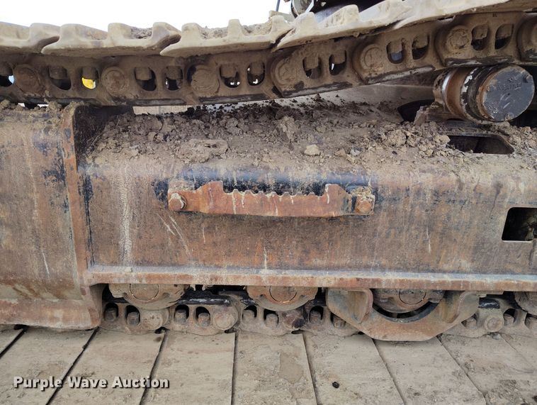 image for item DV6732 2001 Link-Belt 330LX excavator