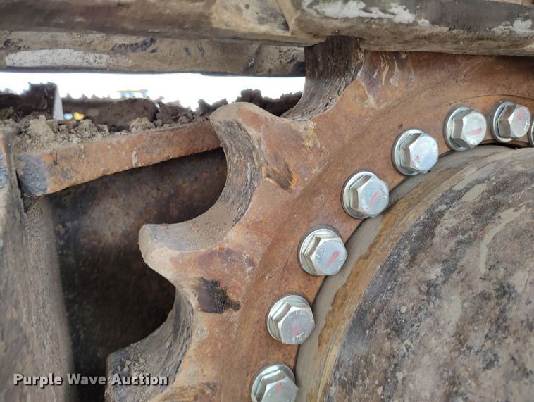 image for item DV6732 2001 Link-Belt 330LX excavator