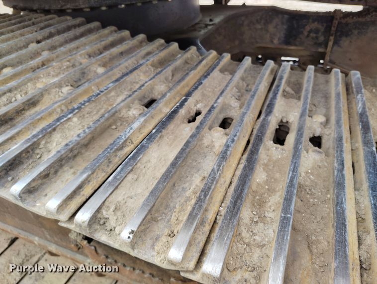 image for item DV6732 2001 Link-Belt 330LX excavator