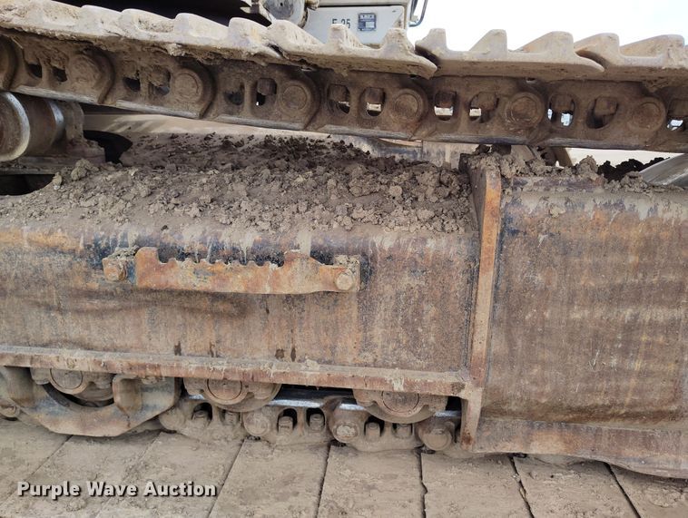 image for item DV6732 2001 Link-Belt 330LX excavator