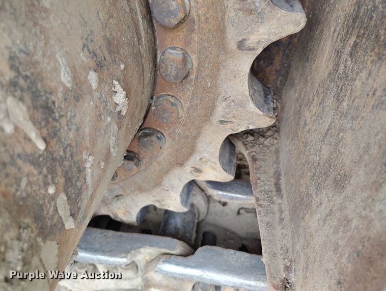 image for item DV6732 2001 Link-Belt 330LX excavator