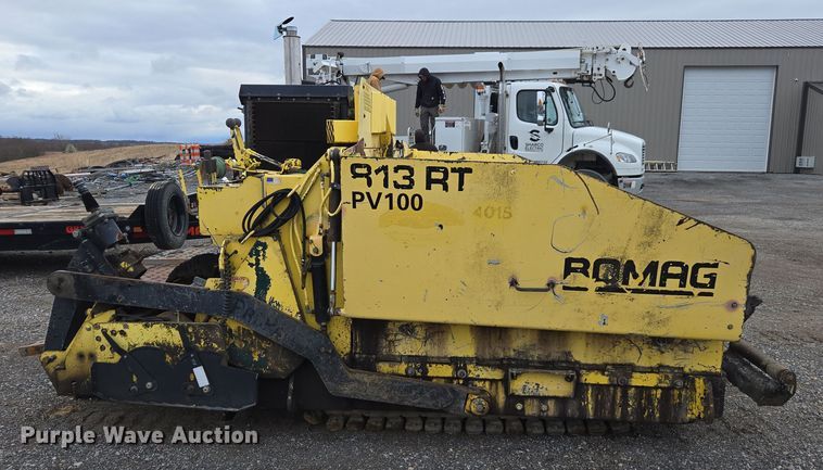 image for item DW1871 Bomag 813RT paver