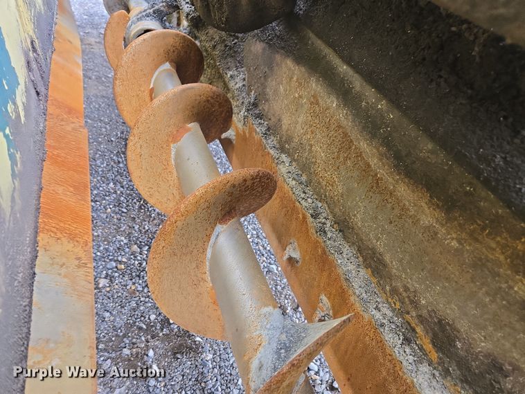 image for item DW1871 Bomag 813RT paver