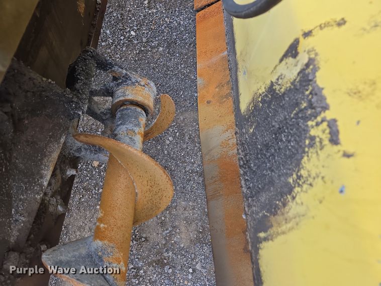 image for item DW1871 Bomag 813RT paver