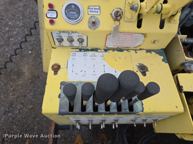 image for item DW1871 Bomag 813RT paver