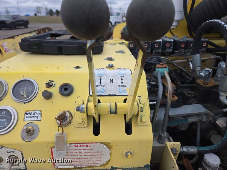 image for item DW1871 Bomag 813RT paver