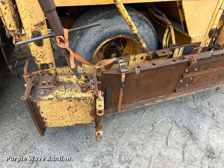 image for item DW1873 1991 Blaw-Knox RW-100A road widener