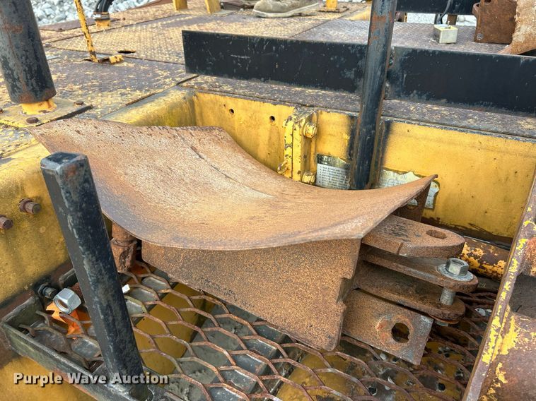 image for item DW1873 1991 Blaw-Knox RW-100A road widener