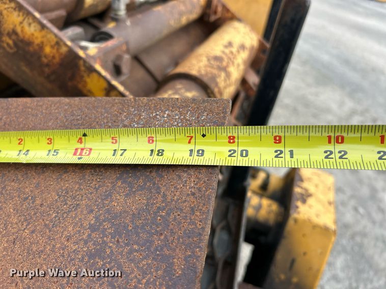 image for item DW1873 1991 Blaw-Knox RW-100A road widener