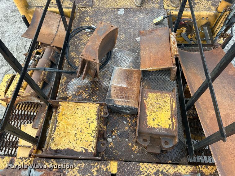 image for item DW1873 1991 Blaw-Knox RW-100A road widener