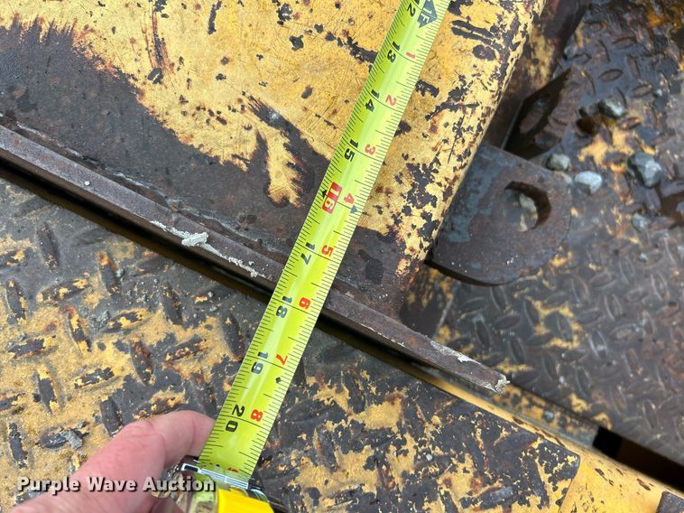 image for item DW1873 1991 Blaw-Knox RW-100A road widener