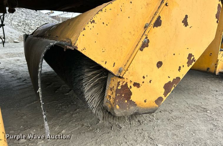 image for item DW1873 1991 Blaw-Knox RW-100A road widener