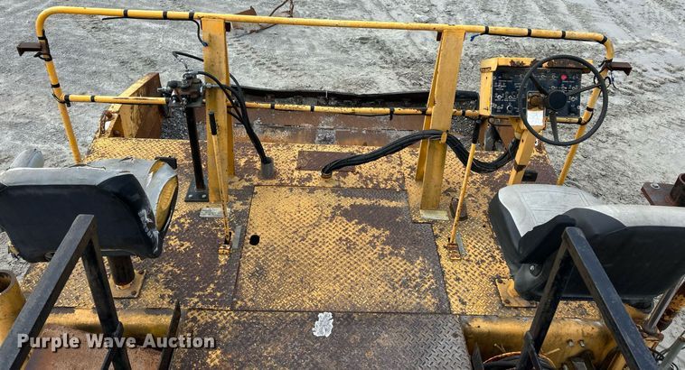 image for item DW1873 1991 Blaw-Knox RW-100A road widener