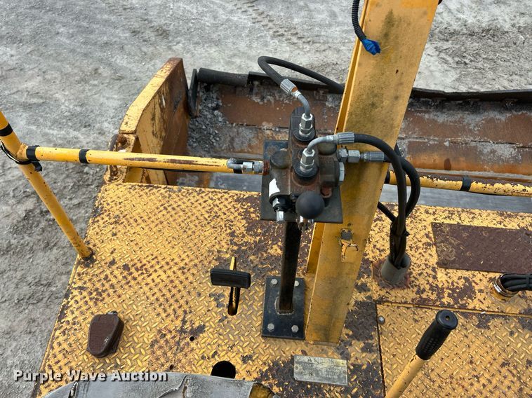 image for item DW1873 1991 Blaw-Knox RW-100A road widener