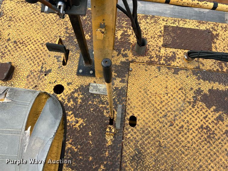 image for item DW1873 1991 Blaw-Knox RW-100A road widener