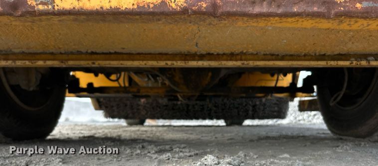 image for item DW1873 1991 Blaw-Knox RW-100A road widener