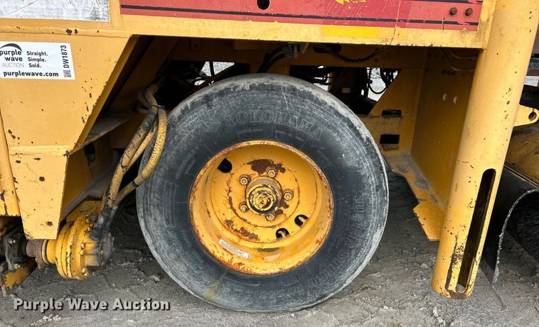 image for item DW1873 1991 Blaw-Knox RW-100A road widener