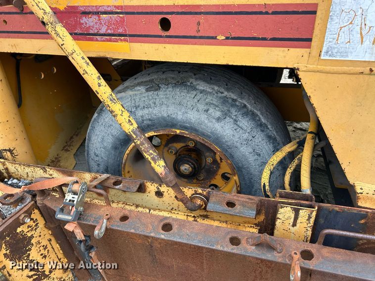 image for item DW1873 1991 Blaw-Knox RW-100A road widener