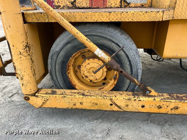 image for item DW1873 1991 Blaw-Knox RW-100A road widener