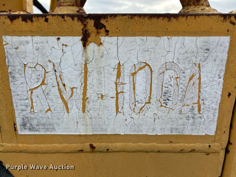 image for item DW1873 1991 Blaw-Knox RW-100A road widener