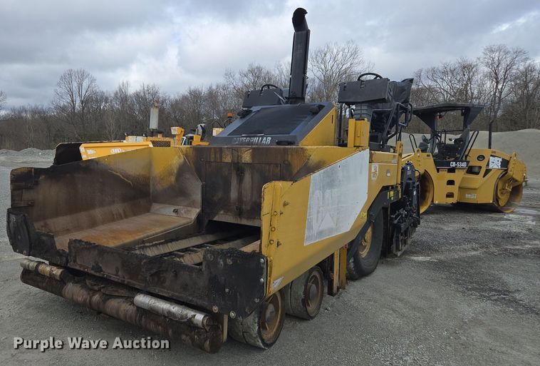 image for item DW1874 2012 Caterpillar AP-600D paver