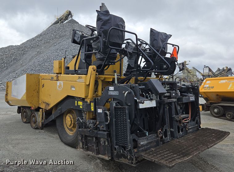 image for item DW1874 2012 Caterpillar AP-600D paver