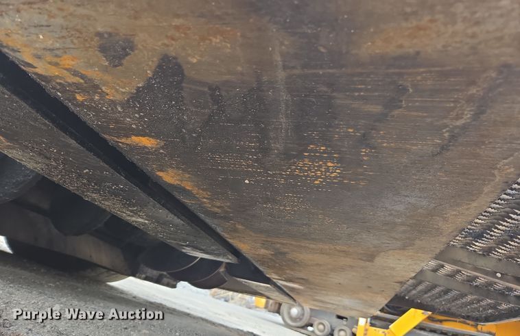 image for item DW1874 2012 Caterpillar AP-600D paver