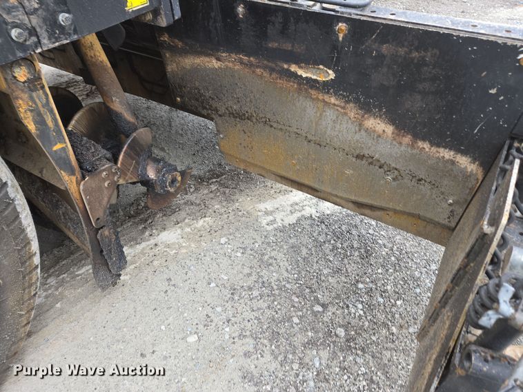 image for item DW1874 2012 Caterpillar AP-600D paver