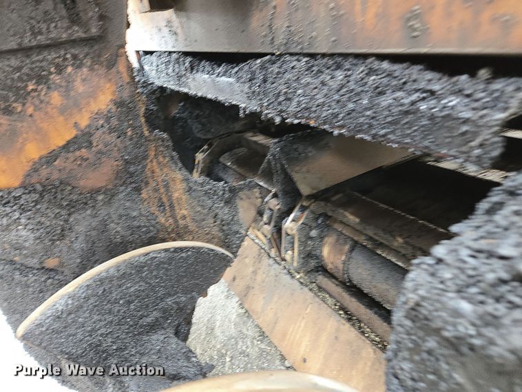 image for item DW1874 2012 Caterpillar AP-600D paver