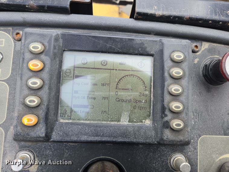 image for item DW1874 2012 Caterpillar AP-600D paver