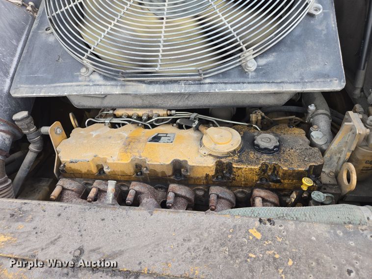 image for item DW1874 2012 Caterpillar AP-600D paver