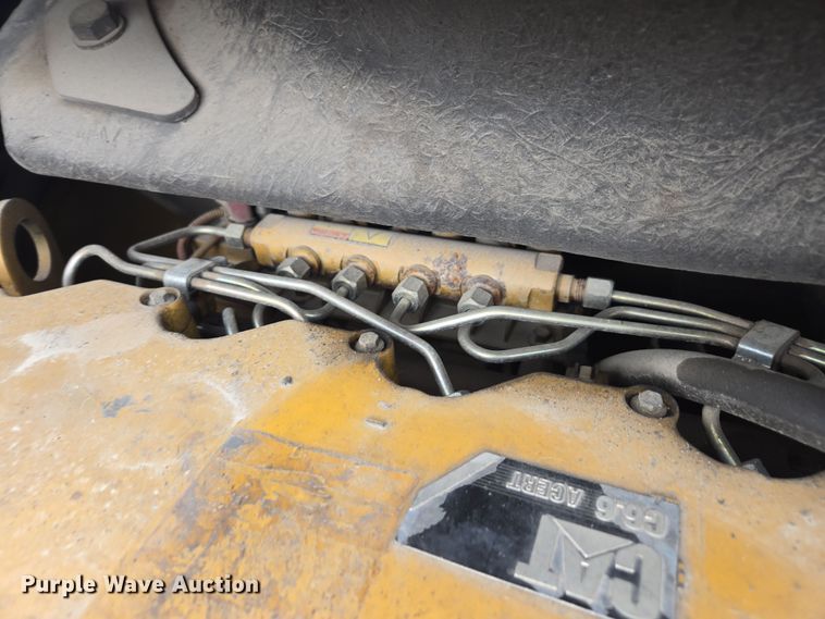 image for item DW1874 2012 Caterpillar AP-600D paver