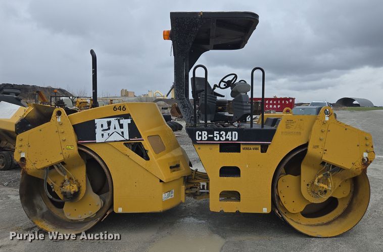 image for item DW1875 2005 Caterpillar CB-534D double drum vibratory roller